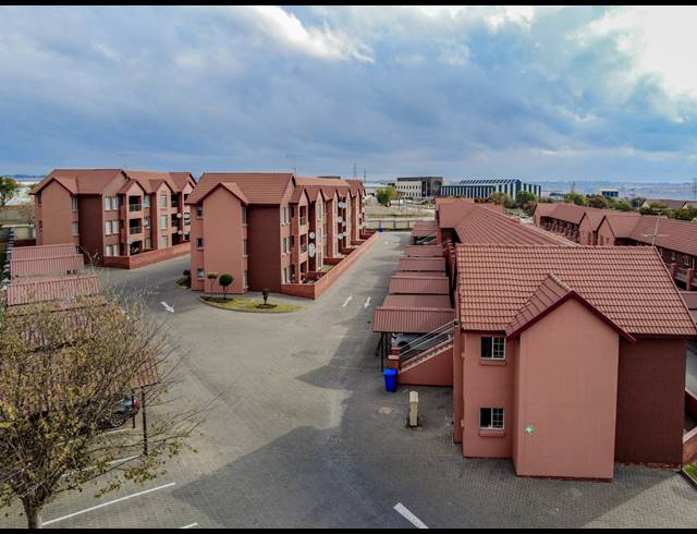 2 BEDROOM APARTMENT FOR SALE IN KOSMOSDAL